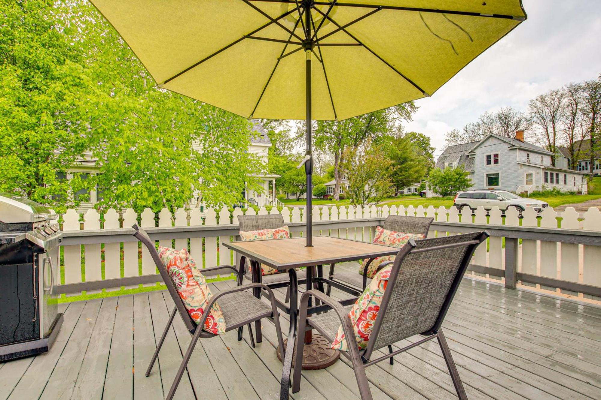 Lavish House With Patio - 2 Blocks To Green Lake! Exteriör bild