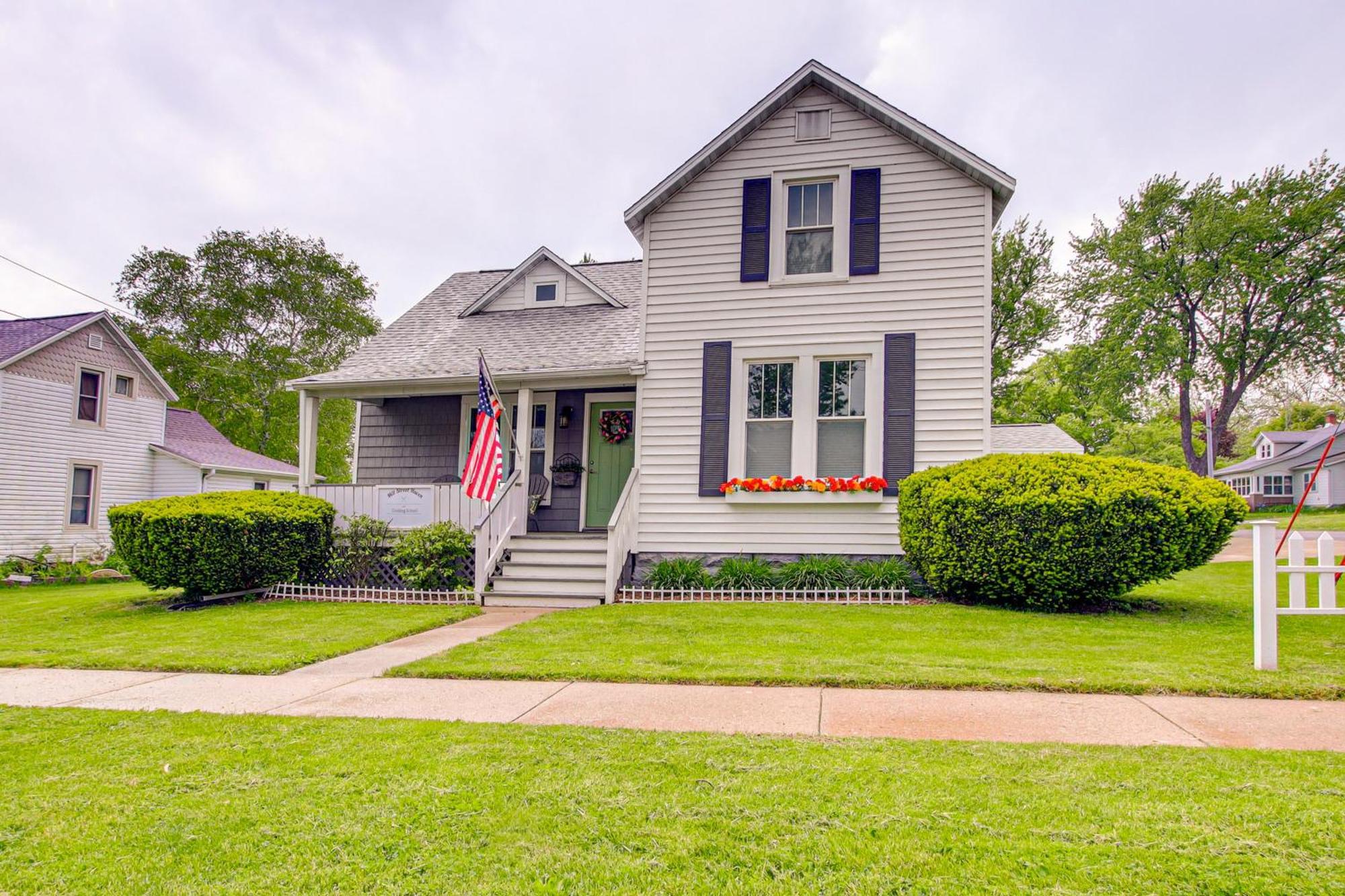 Lavish House With Patio - 2 Blocks To Green Lake! Exteriör bild